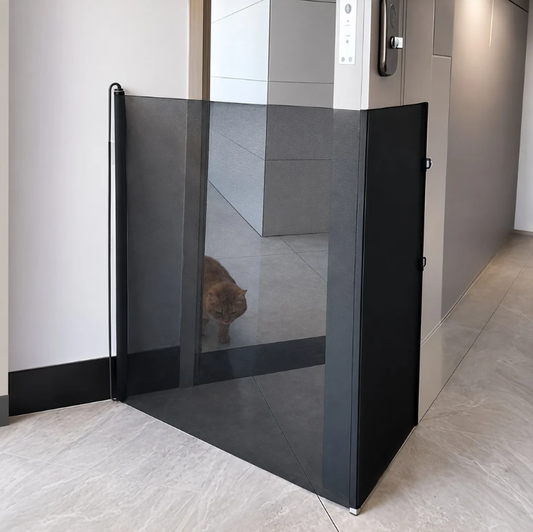 Oravia Guard™ - Retractable Pet Gate